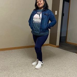 Meet your Posher, Rebeca